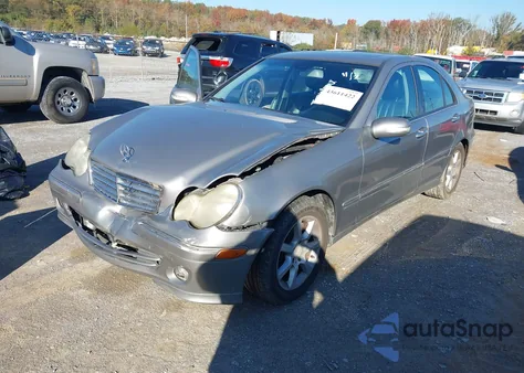 2007 Mercedes-Benz C 280 Luxury 4Matic из США, поврежденный, VIN WDBRF92H97F842161
